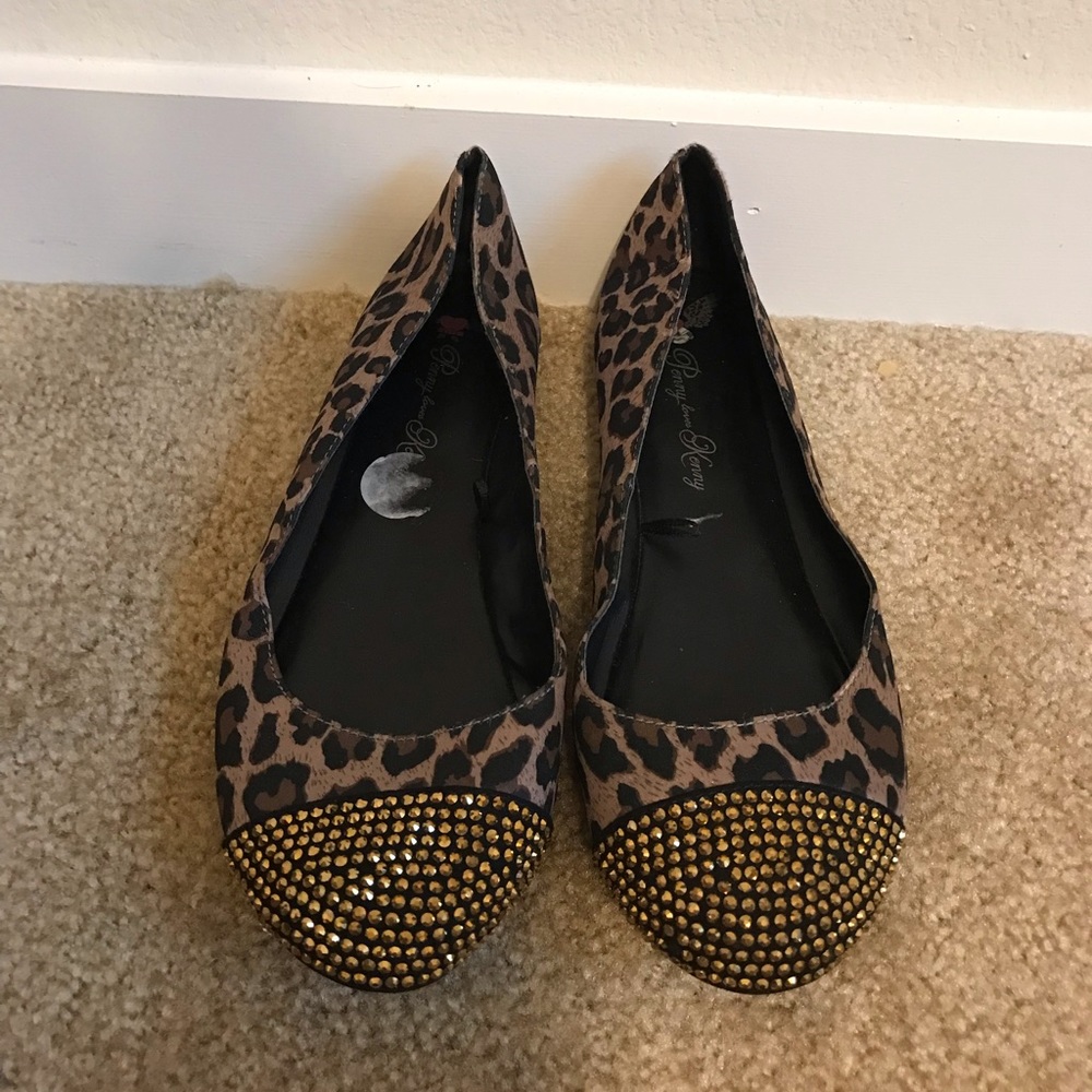 Shoes - Picture 2 of 2